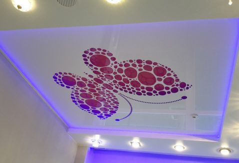 белый с подсветкой apply глянец потолок